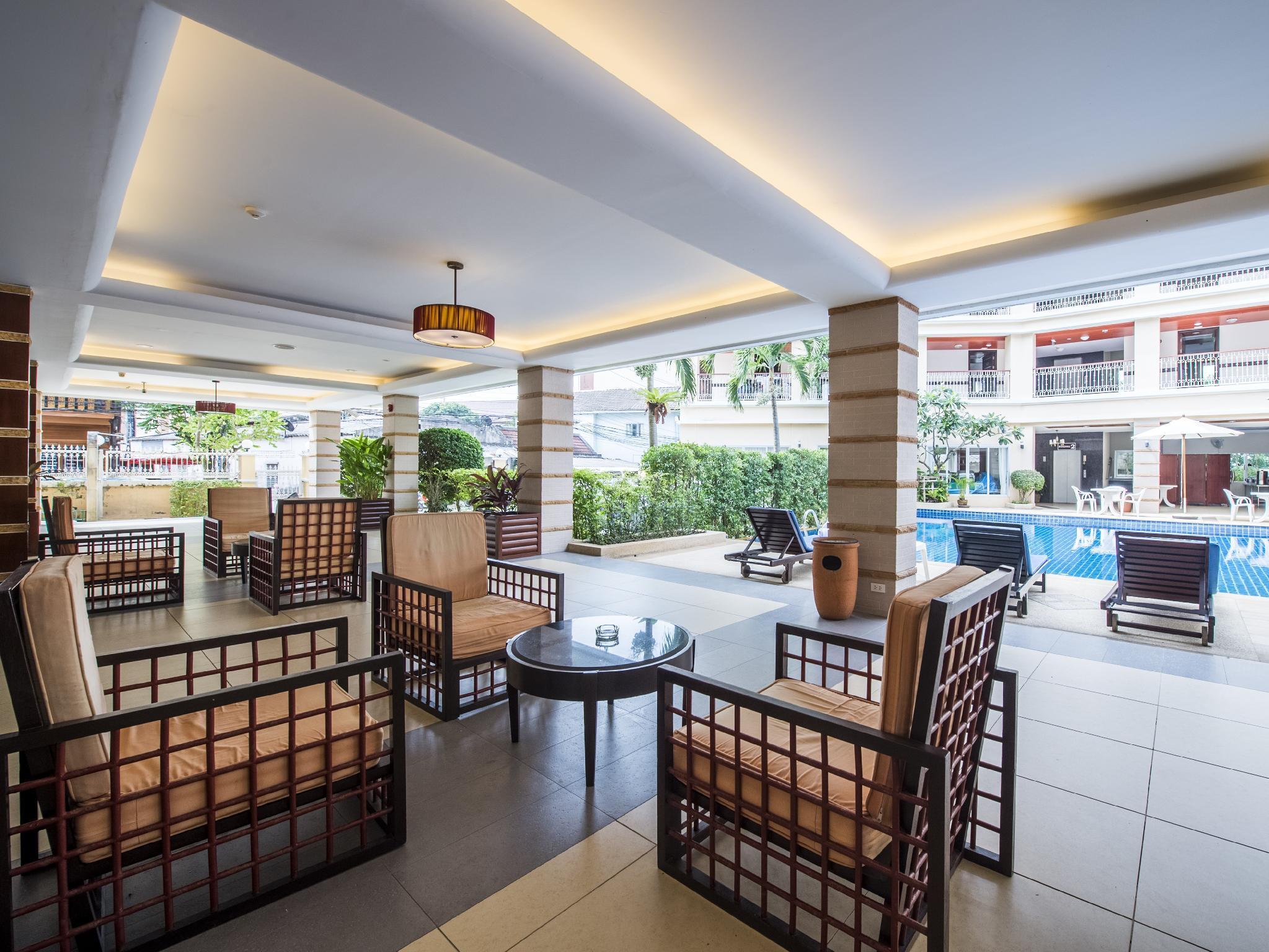 Kalim Resort Patong Luaran gambar