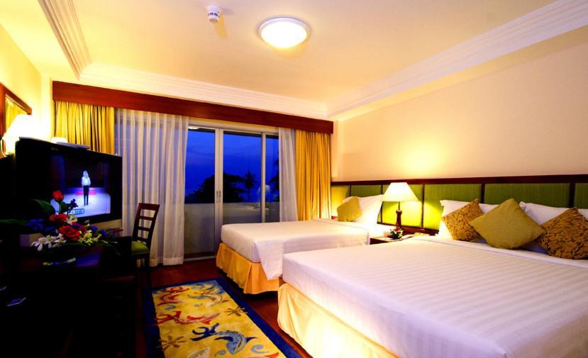 Kalim Resort Patong Luaran gambar